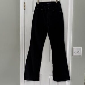 Women’s Aeropostale Black High Rise Flare Jeans. Black. Size 4.